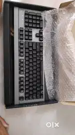 Mechanical gaming keyboard (blue keys)