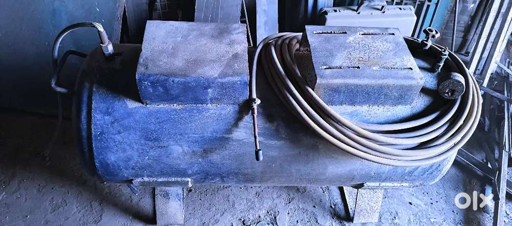 Engine compressor 2 kilowatt 300 ki Tanki haba