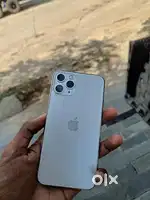 I phone 11 pro ( 64gb )