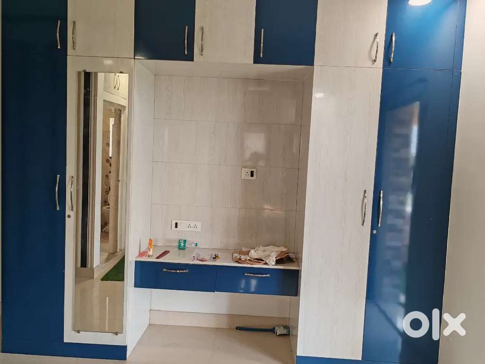 One master room is vacant. Searching for a female Flatmates.