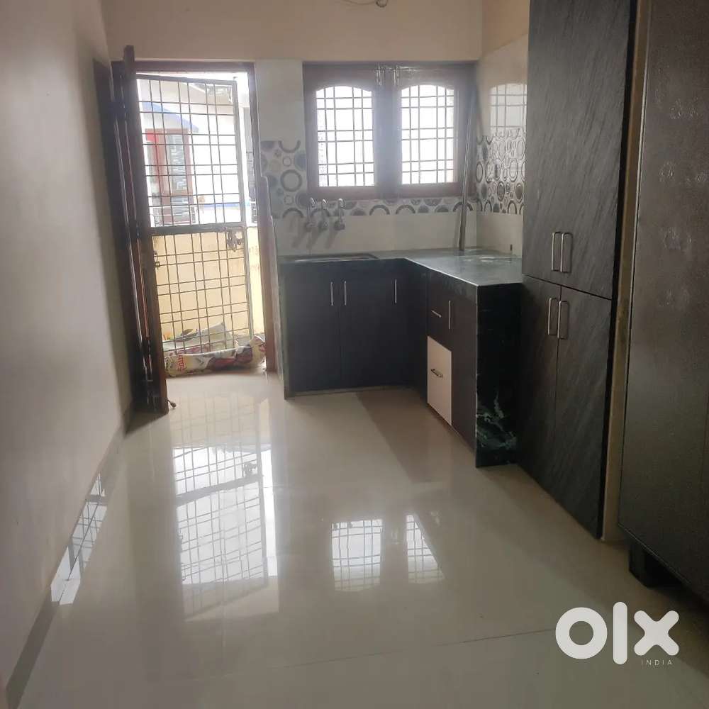 MR-4 ROAD UKARI NEW FURNISHED 1RK & BALCONY MODULAR KITCHEN