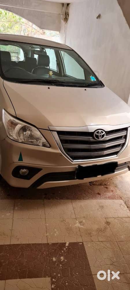 Toyota Innova 2015 Diesel Well Maintained