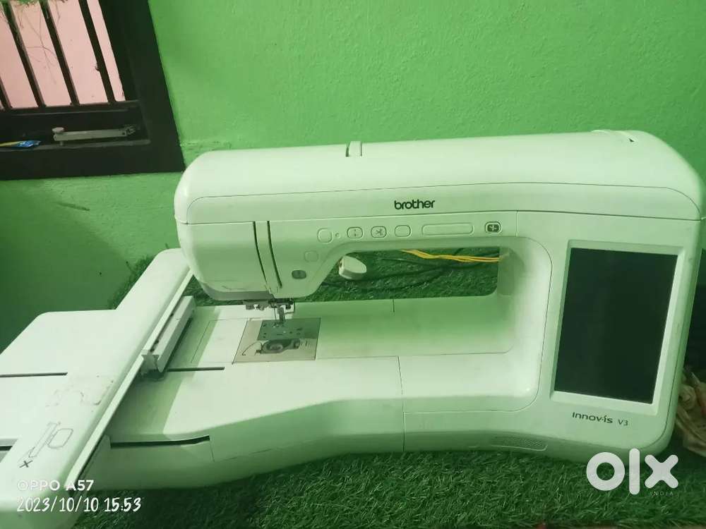 Computer embroidery machine