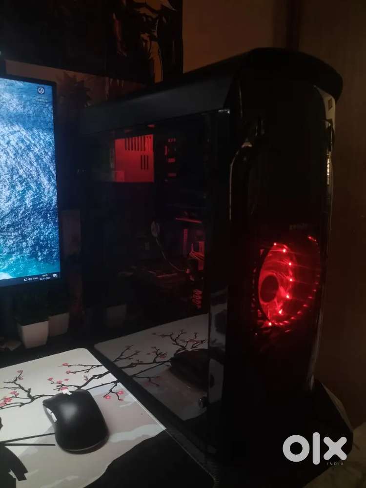 Windows 10 Desktop Computer