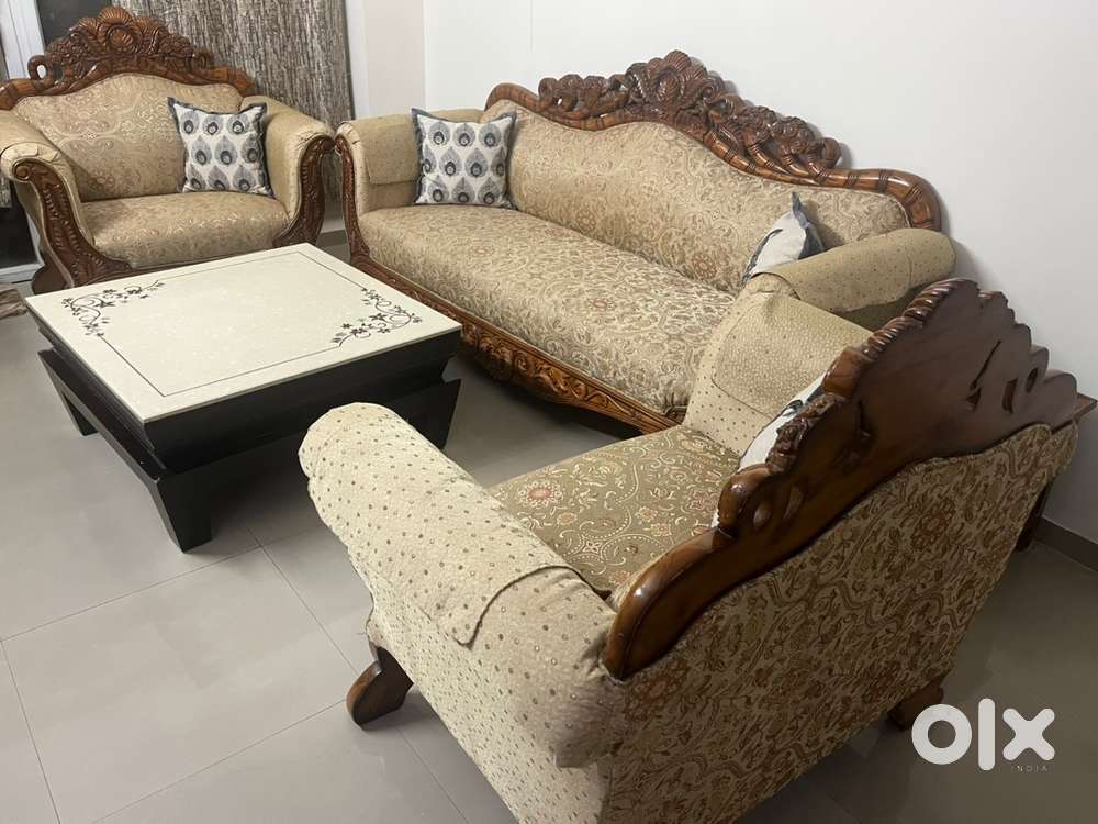 Sofa made of Teak wood