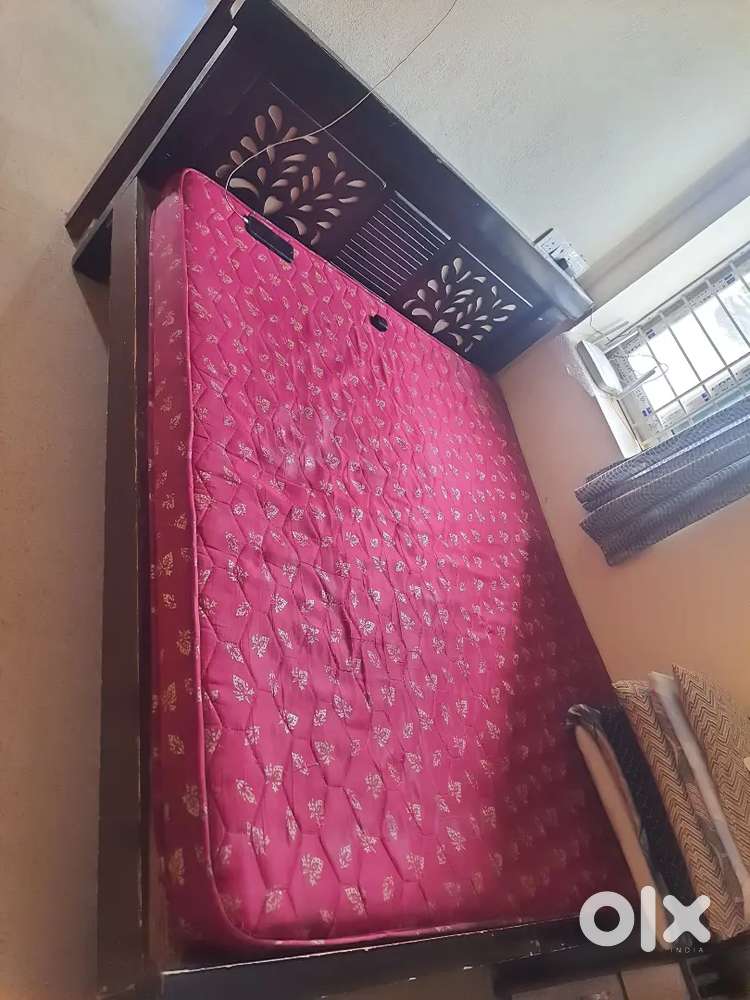 Queen Size Cot with Mattress