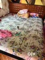 Mehuguni box bed