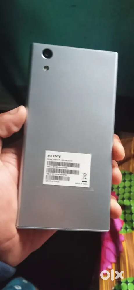 Sony Expriya R1