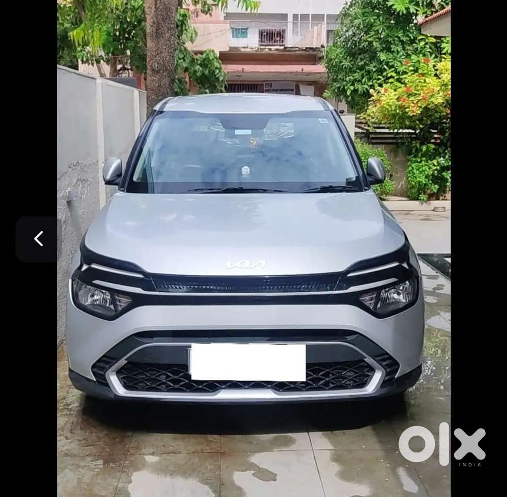 Kia Carens 2023 Petrol 2024 Km Driven
