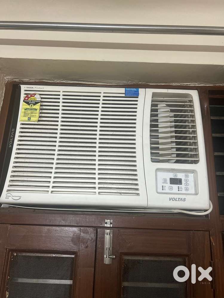 Voltas 1.5 Ton 3 Star Window AC (Copper 183 DZA/ 183 DZA R32 White)