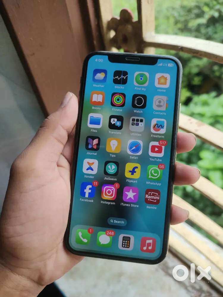 I phone xs 64 selling