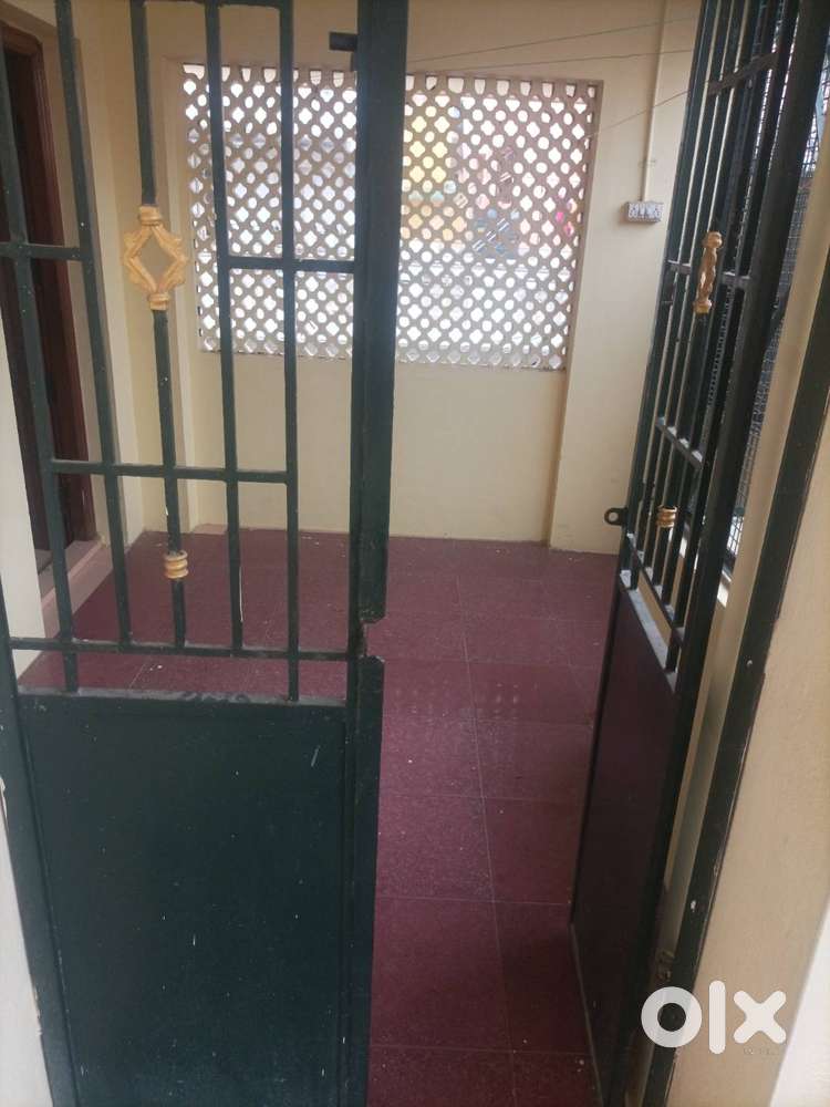 Near saravana hospital narimedu