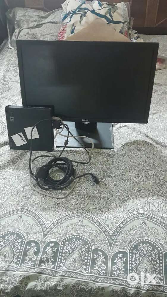 Selling my Dell E2216HF Monitor and CPU in excellent working condition