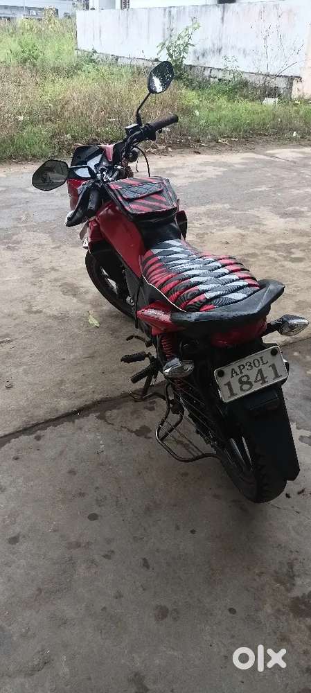 HONDA CB Twister
