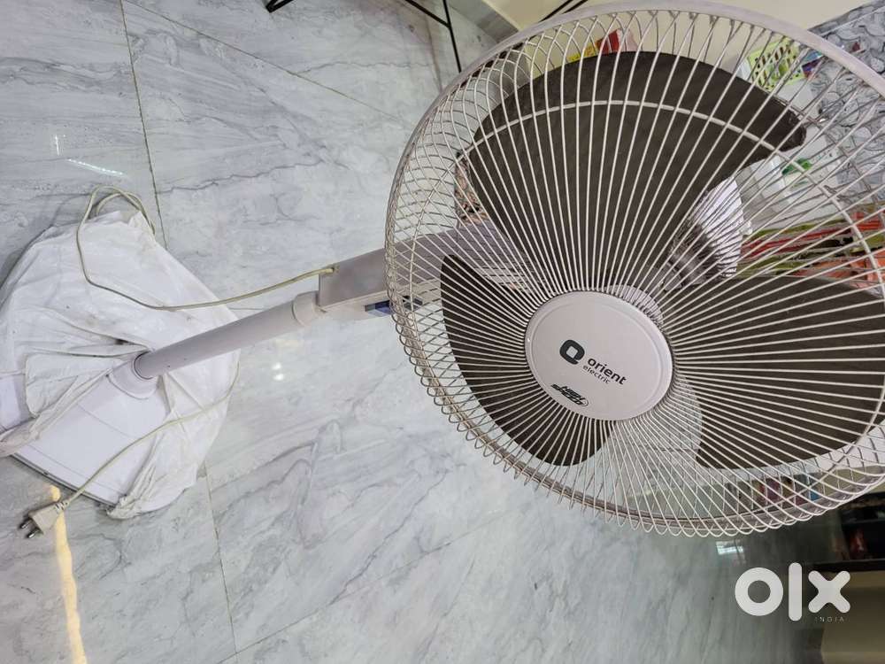 Orient Stand Fan (White)–Excellent ConditionHardly UsedPowerful