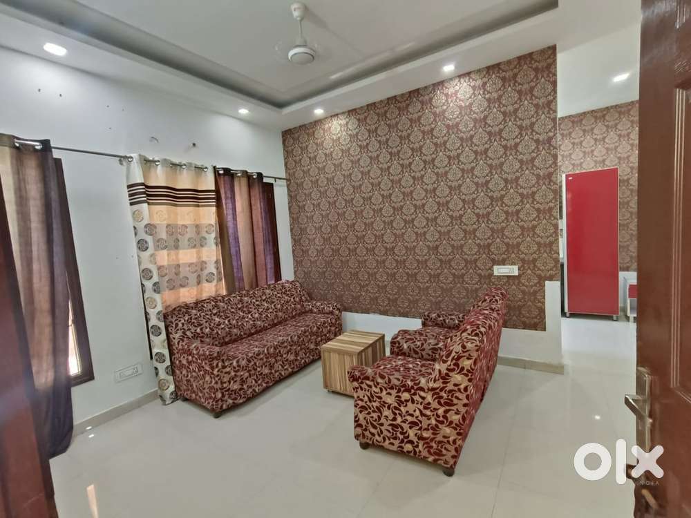 3Bhk furnished Ground floor Sunny Enclave-125