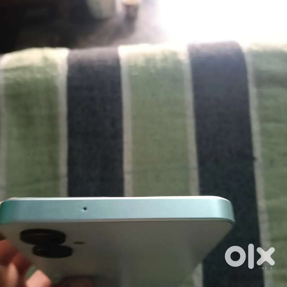 Samsung A06 in z+ condition 2 months old