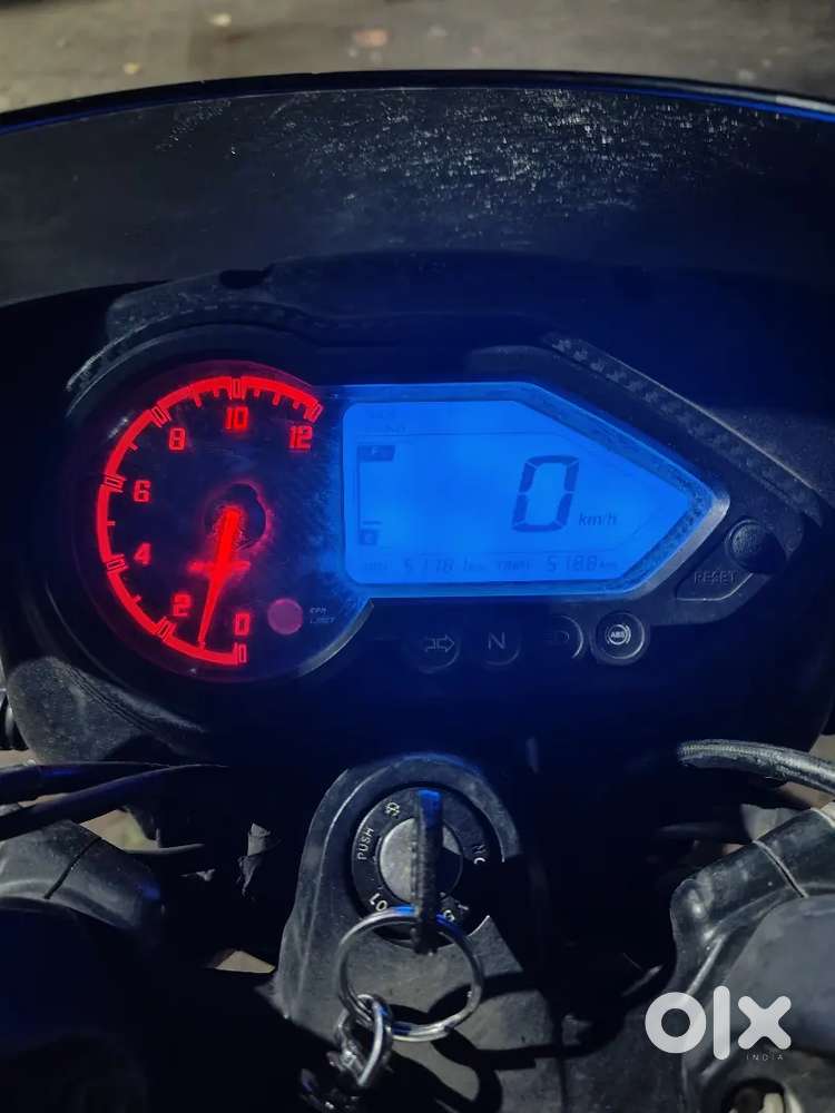 Bajaj pulser 150 dual channel abs