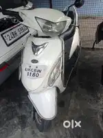 Mahindra rodeo , scooty