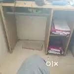 COMPUTER TABLE