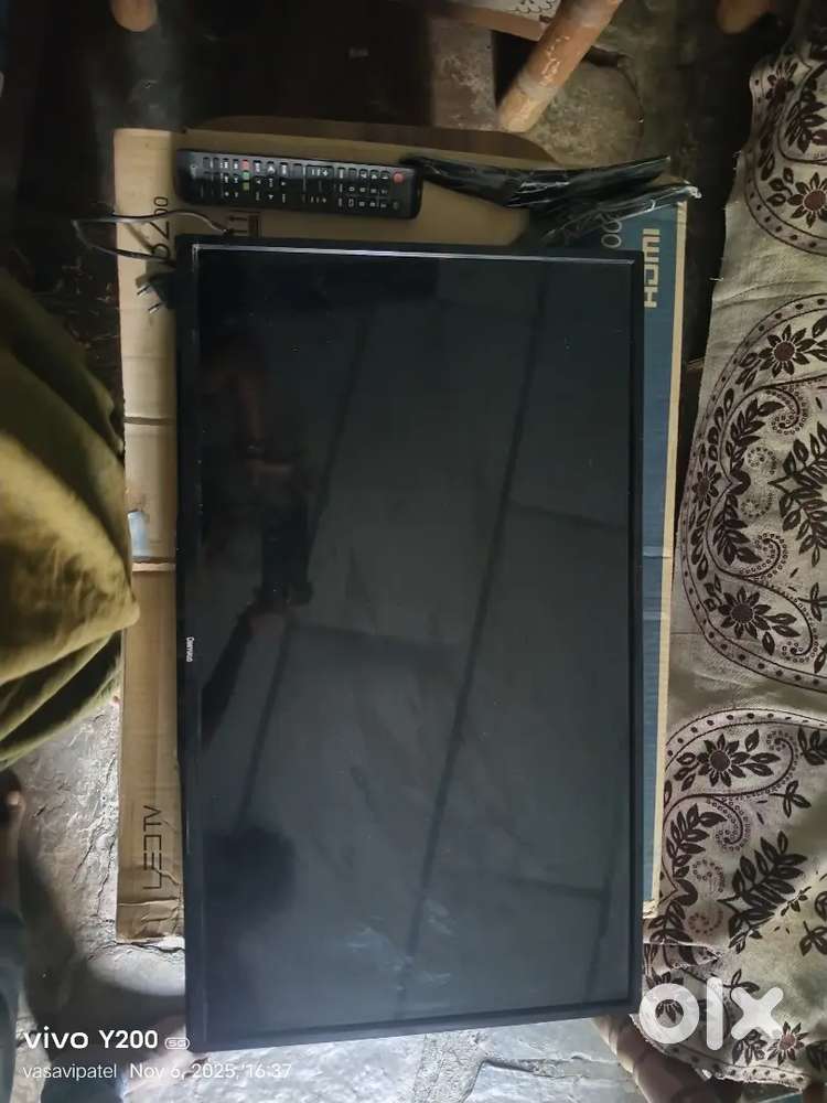 Ossywood good condition excellent condition led tv