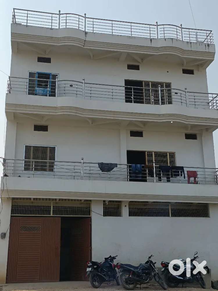 Flat for rent Behind mahindra showroom