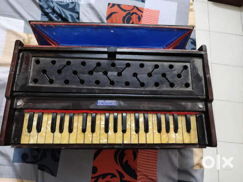 Harmonium excellent condition
