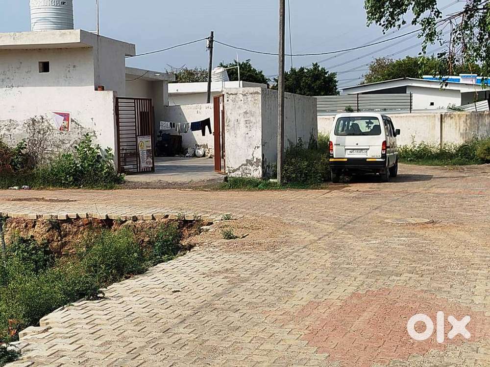 Sector 148 Metro Station Se-600m par plot pakki Registry 6 Month Emi