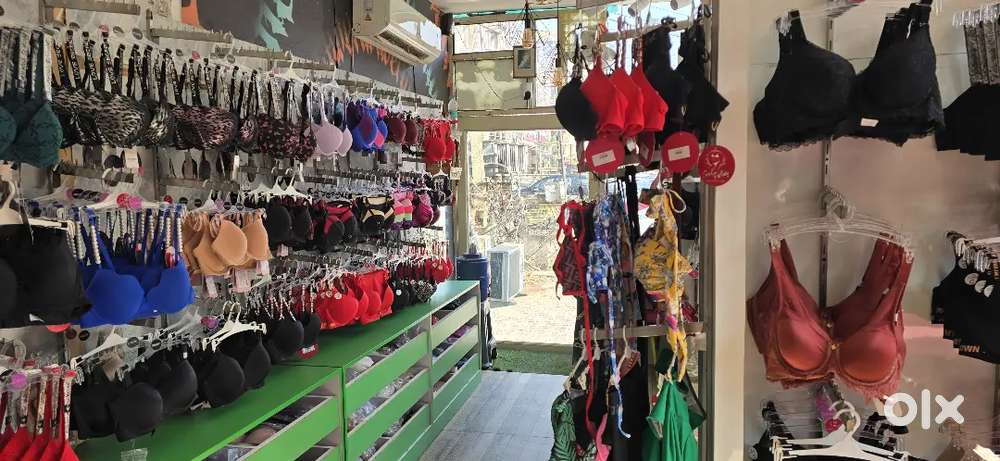 Experience Sales Girl and boy