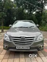 Toyota Innova 2012 Diesel 235000 Km Driven