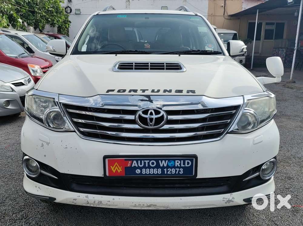 Toyota Fortuner 2011-2016 4x2 Manual, 2015, Diesel