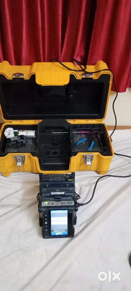 Optic Fiber Splicing Machine