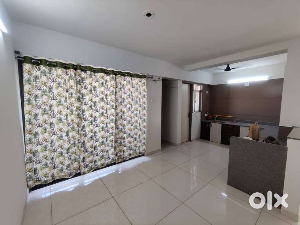 Semi Furnished 3 Bhk Flat Available For Rent In Chandkheda