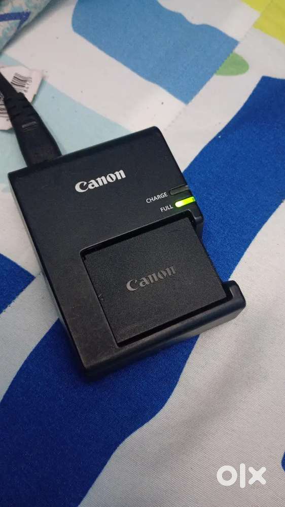 Canon 1500d with full kit