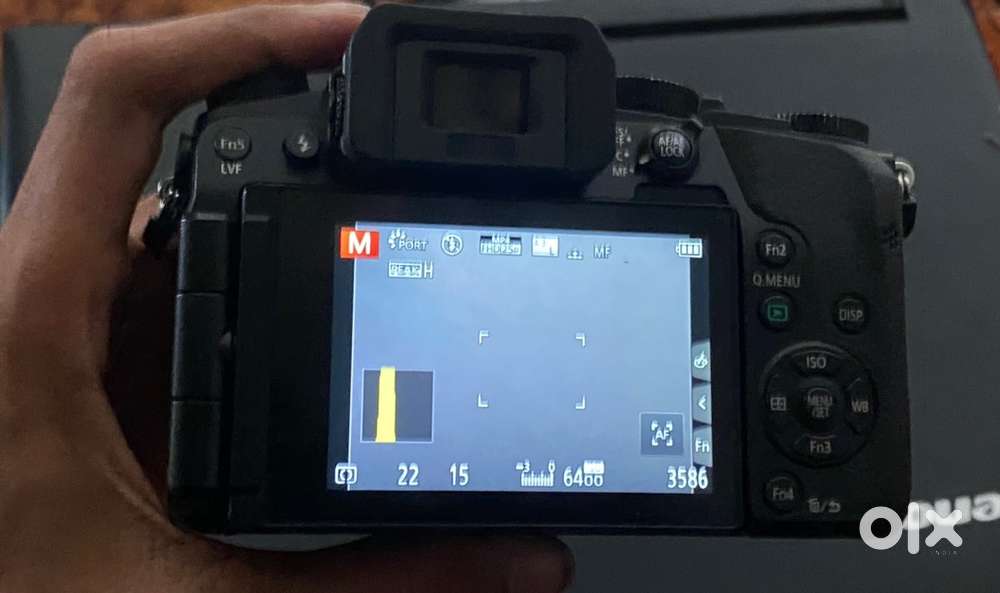 Selling my Panasonic lumix g7 mirrorles camera without single scrach