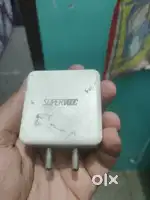Realme Supervooc charger