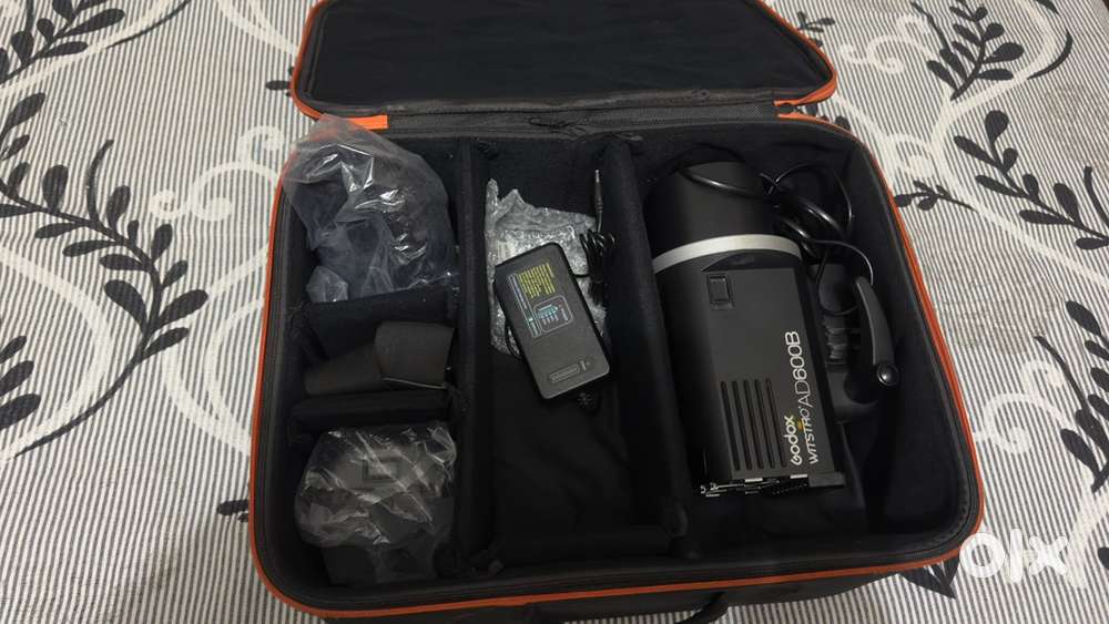 Godox Ad600 light with accessories
