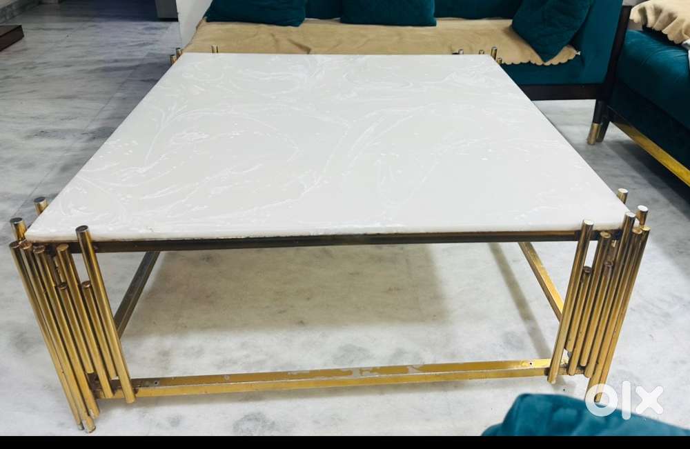 Centre table