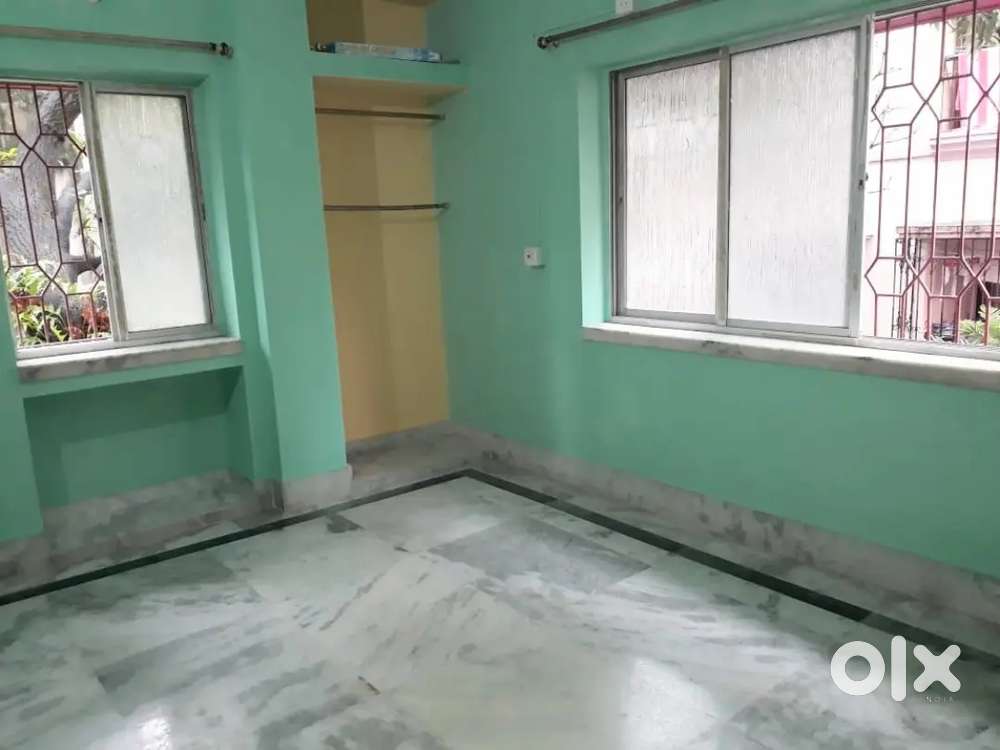 Lake Gardens 2 BHK flat on rent