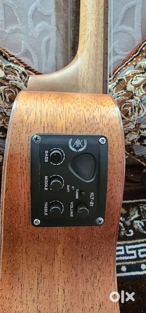 Ukulele brand Tonex in excellent condition for sale.