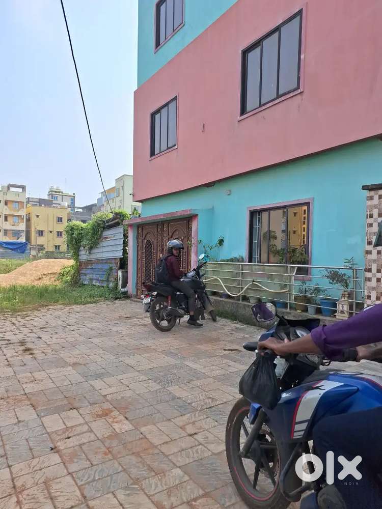 Independent flat for commercial purposes