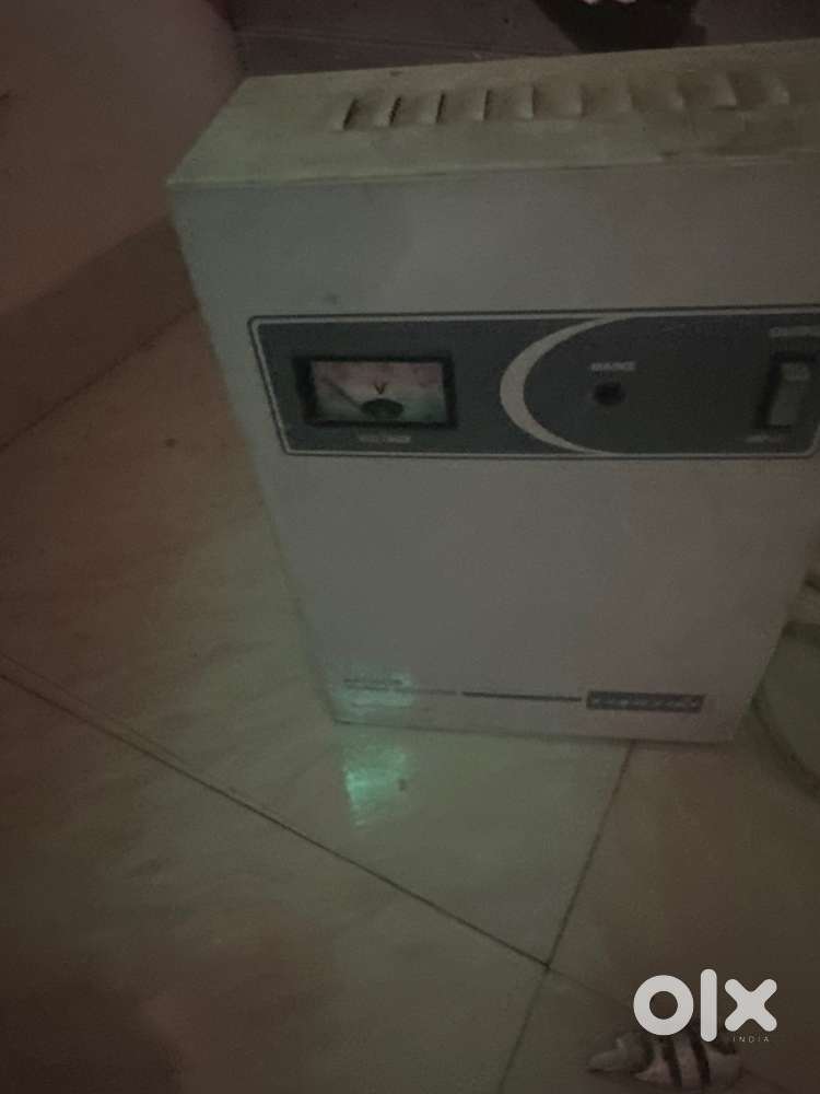 Voltage stabilizers