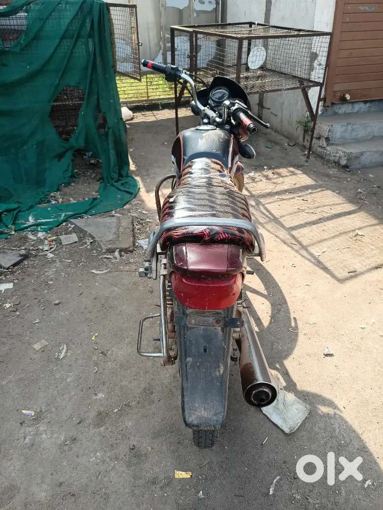 Gadi chalu hai isko bech na hai koi kharabi nhi hai