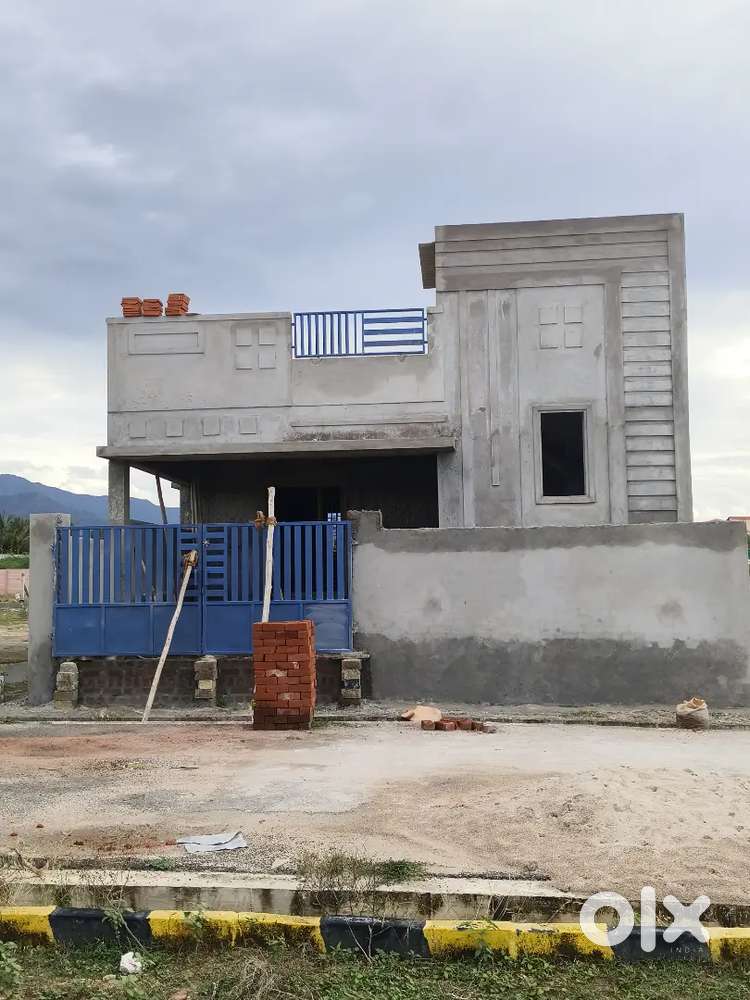 வீடு விற்பனைக்கு - 40 லட்சம் - மெடிக்கல் காலேஜ் செல்லும் வழியில்