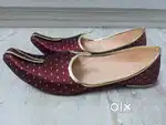 Jutti/Mojari for traditional look