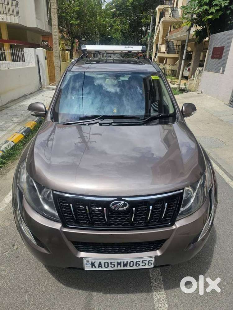 Mahindra XUV500 2.2 W10, 2017, Diesel