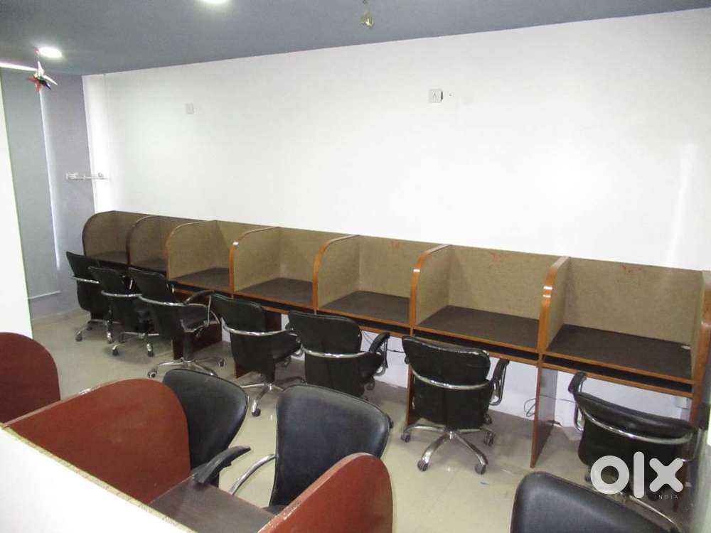 10 seater with boss cabin for rent