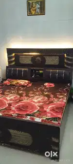 DOUBLE BED WITH BOX