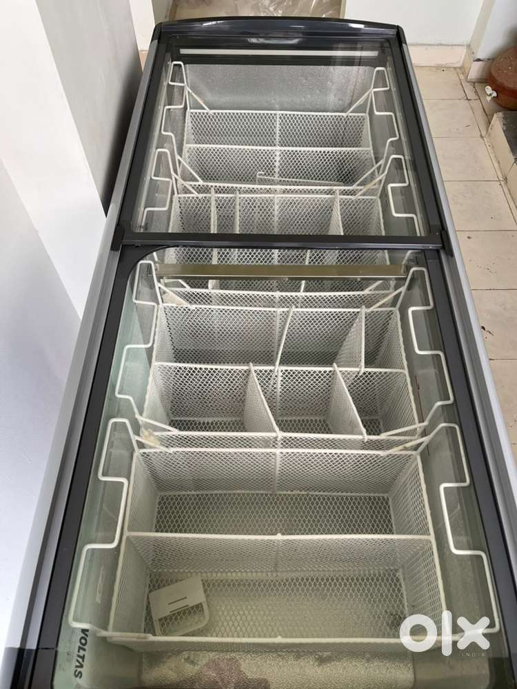 Voltas 432 LTR Deep Fridger