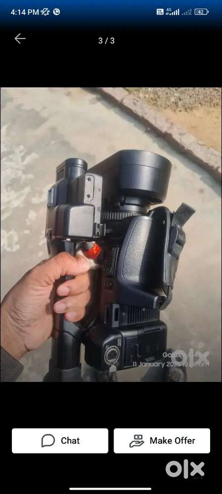 Pv 100 video camera with all asocerise